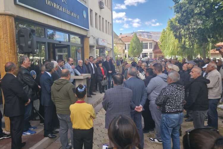 Divriği’de Madenci Kıyımı: Çiftay Madencilik’te 18 İşçi Atıldı, Yüzlercesi Risk Altında